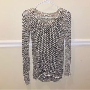 Black and white Mudd sweater